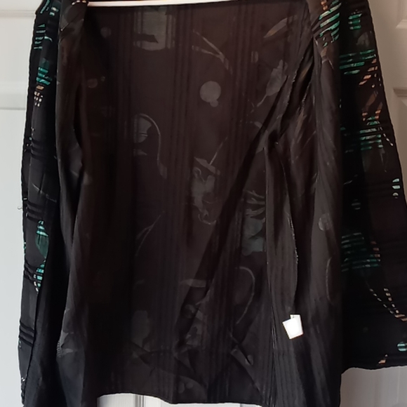 Blazer - Picture 2 of 4